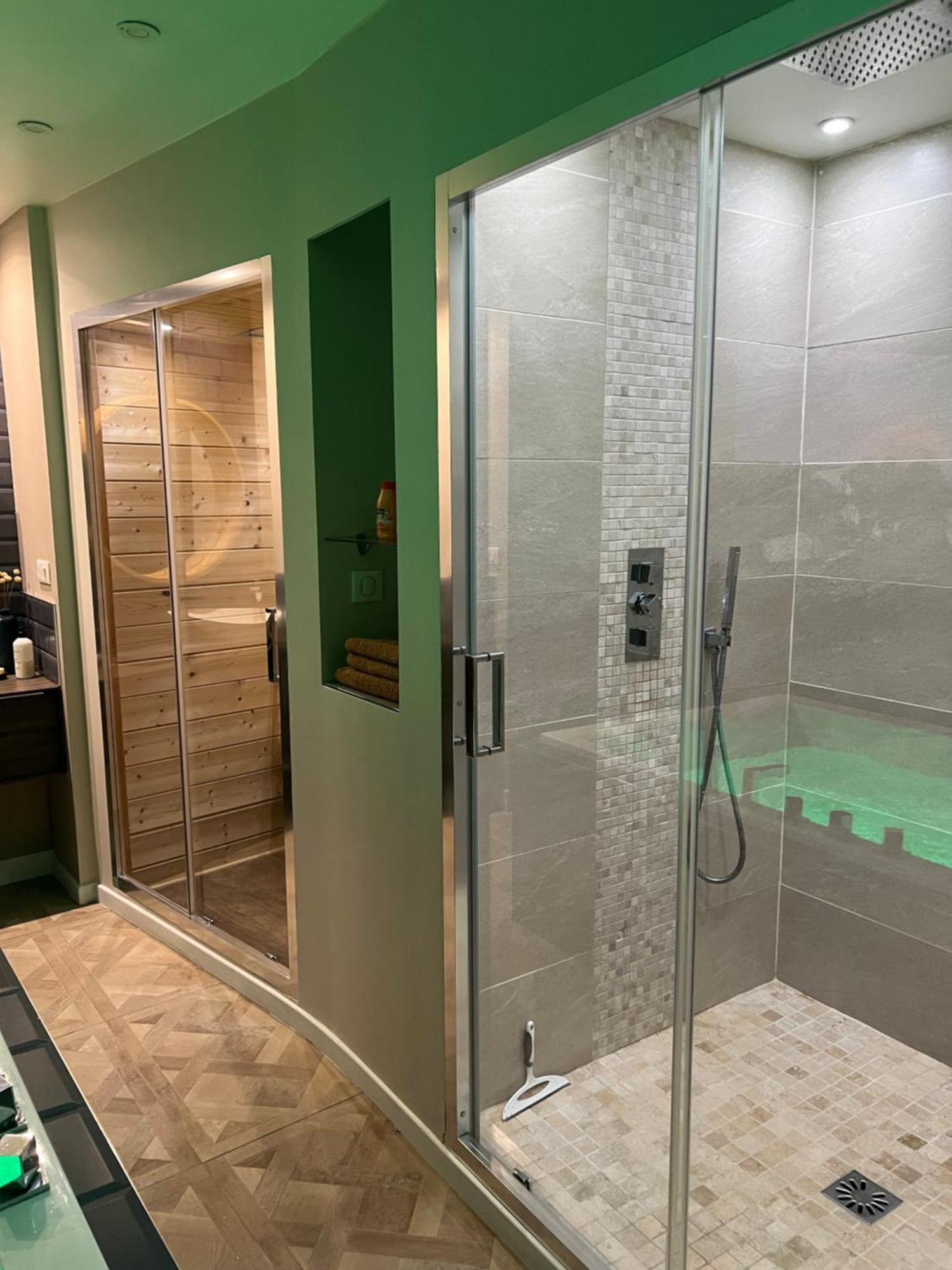 Appartement Avec Jacuzzi Sauna & Home Cinema - Nid D'Анже Екстериор снимка